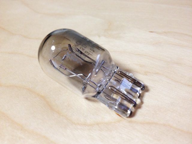 ブレーキランプの交換