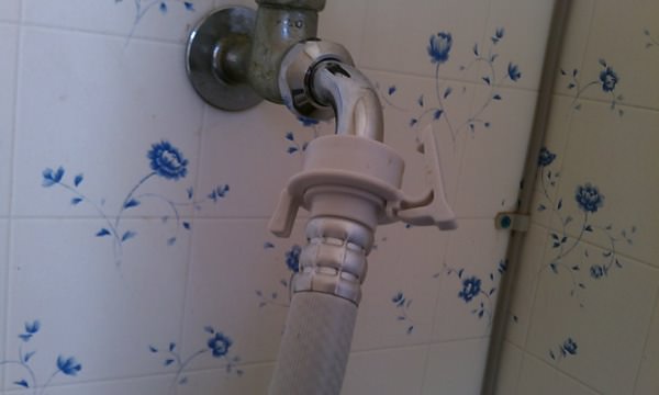 水道蛇口の交換