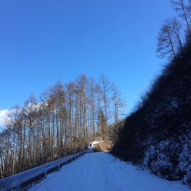 買い出しと山越え