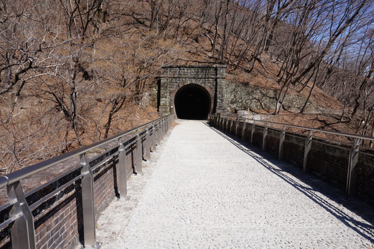 秋間梅林と碓氷峠