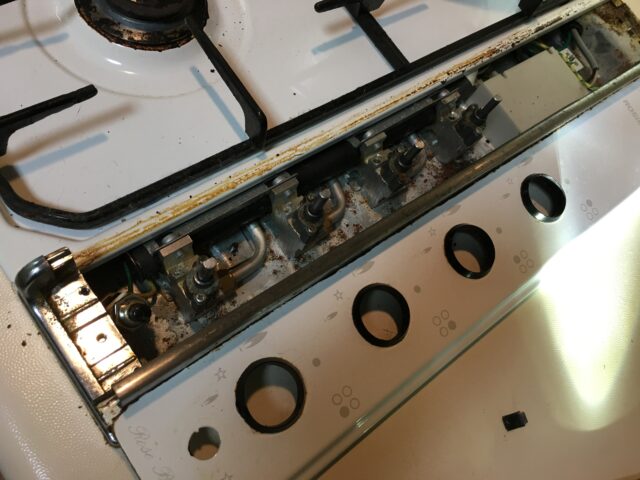 ガスコンロ清掃と漏電ブレーカ