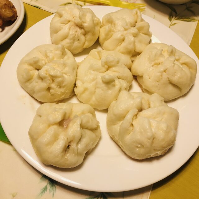肉まんづくり