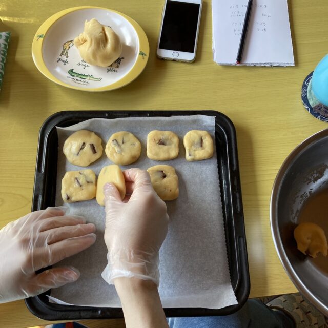 クッキーづくり