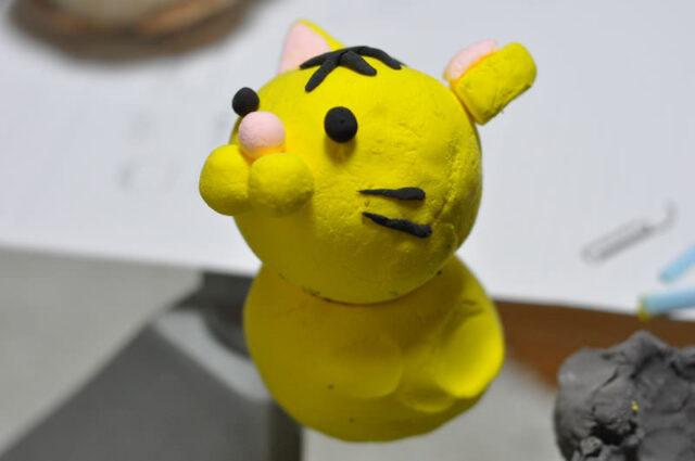 かみねんどでトラを作った