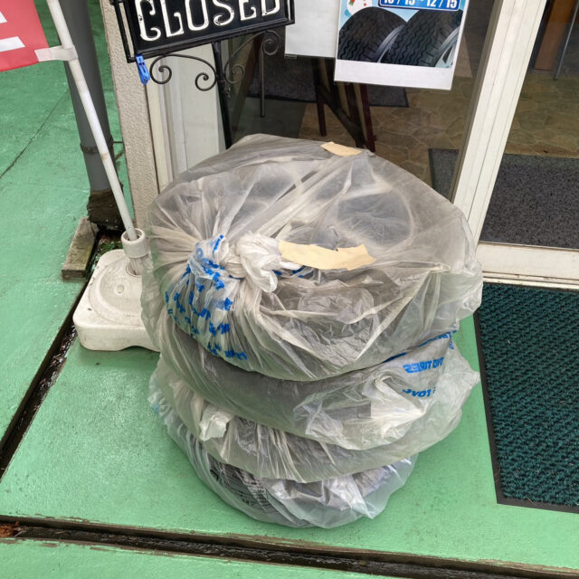 スタッドレスタイヤの交換